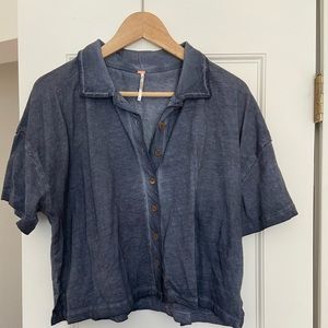 Free People cropped button down collard shirt